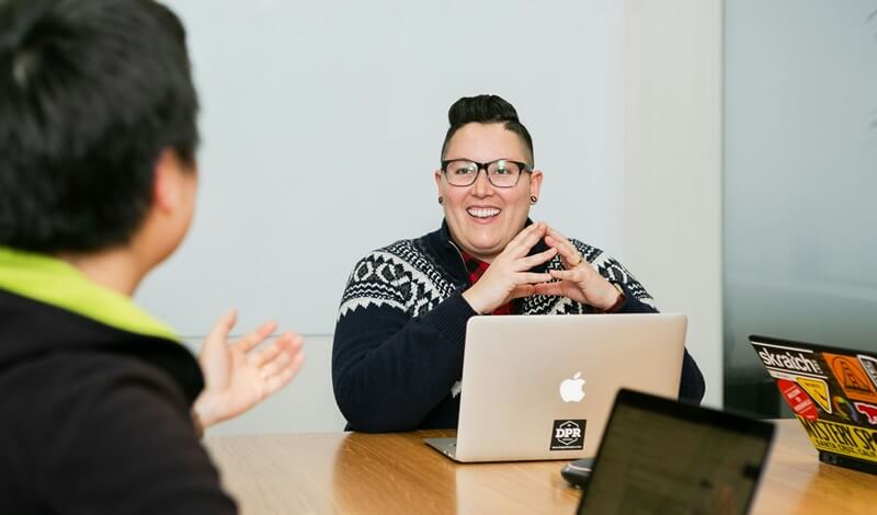 キャリア面談をしている女性